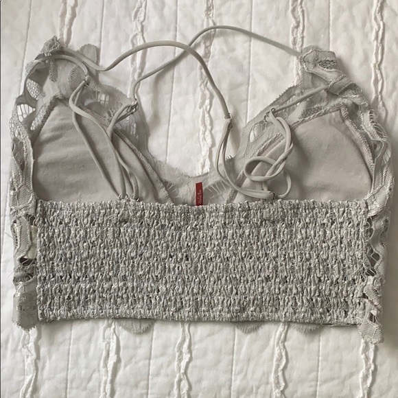 Lace bra - Picture 2 of 2